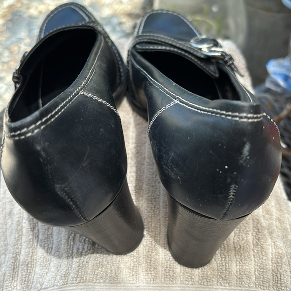 Zapato - Picture 2 of 4